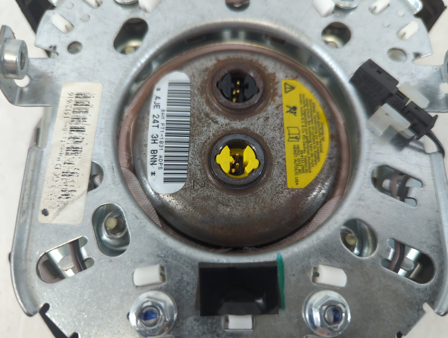 2012 Dodge Caravan Air Bag Driver Left Steering Wheel Mounted P/N:P1QK29DX9AG Fits Fits 2011 OEM Used Auto Parts - Oemusedautoparts1.com