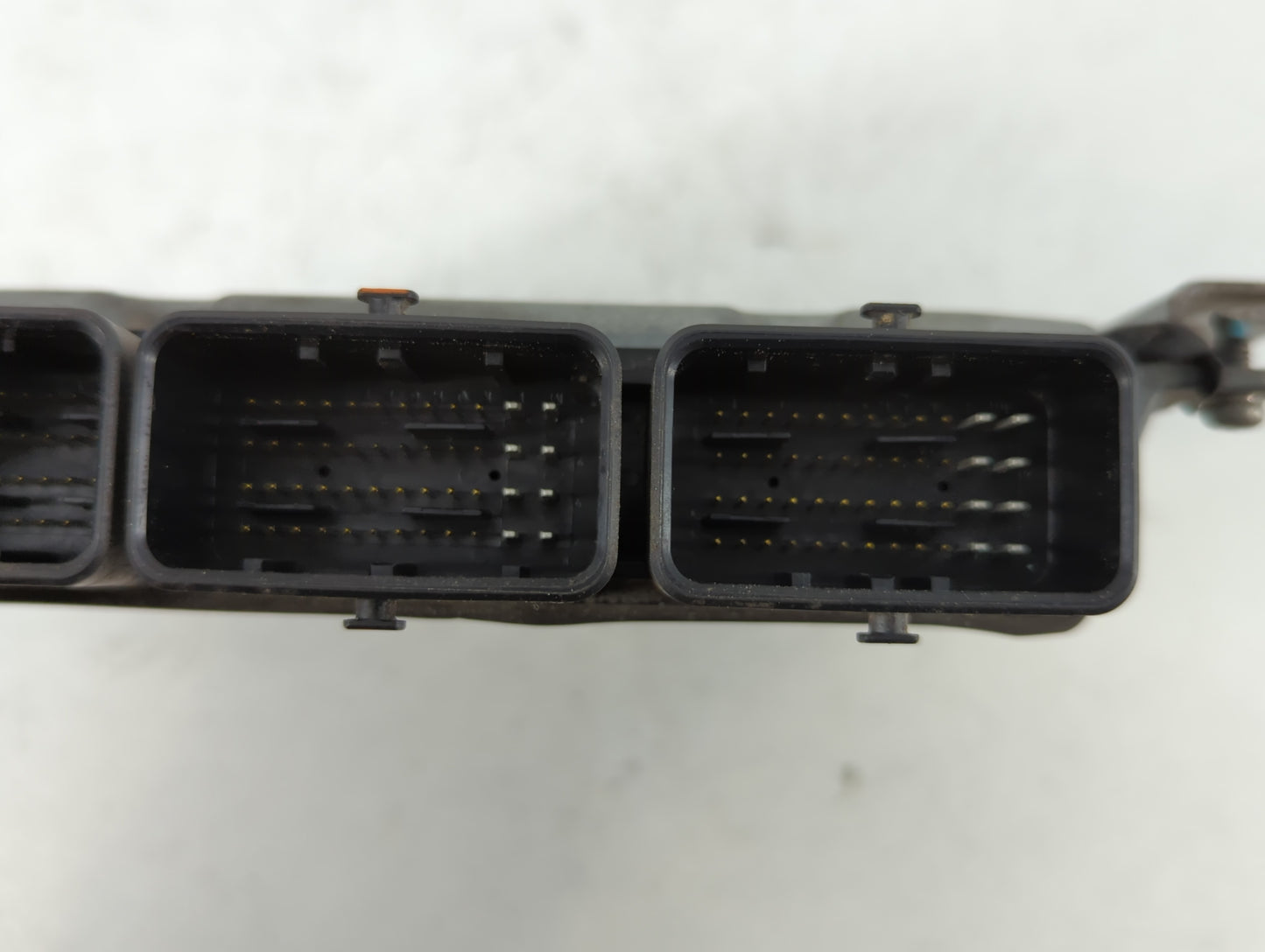 2018-2020 Nissan Rogue PCM Engine Control Computer ECU ECM PCU OEM P/N:NEC039-646 Fits Fits 2018 2019 2020 OEM Used Auto Parts - Oemusedautoparts1.com