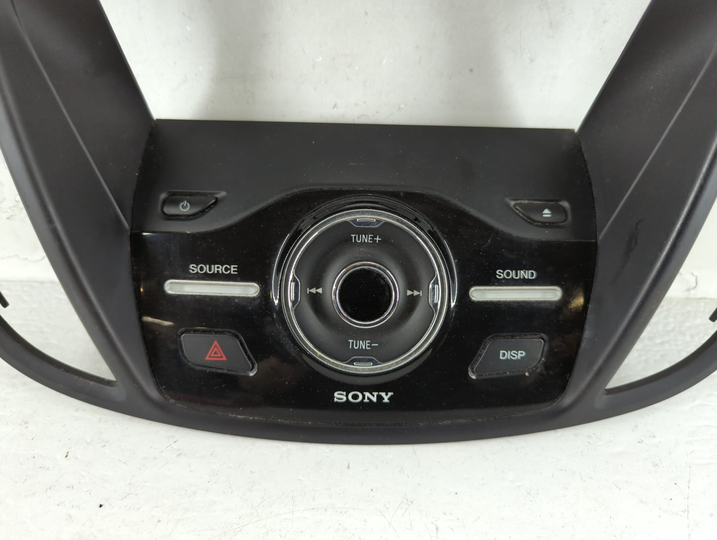 2017-2019 Ford Escape Radio AM FM Cd Player Receiver Replacement P/N:90156-092 Fits Fits 2017 2018 2019 OEM Used Auto Parts - Oemusedautoparts1.com