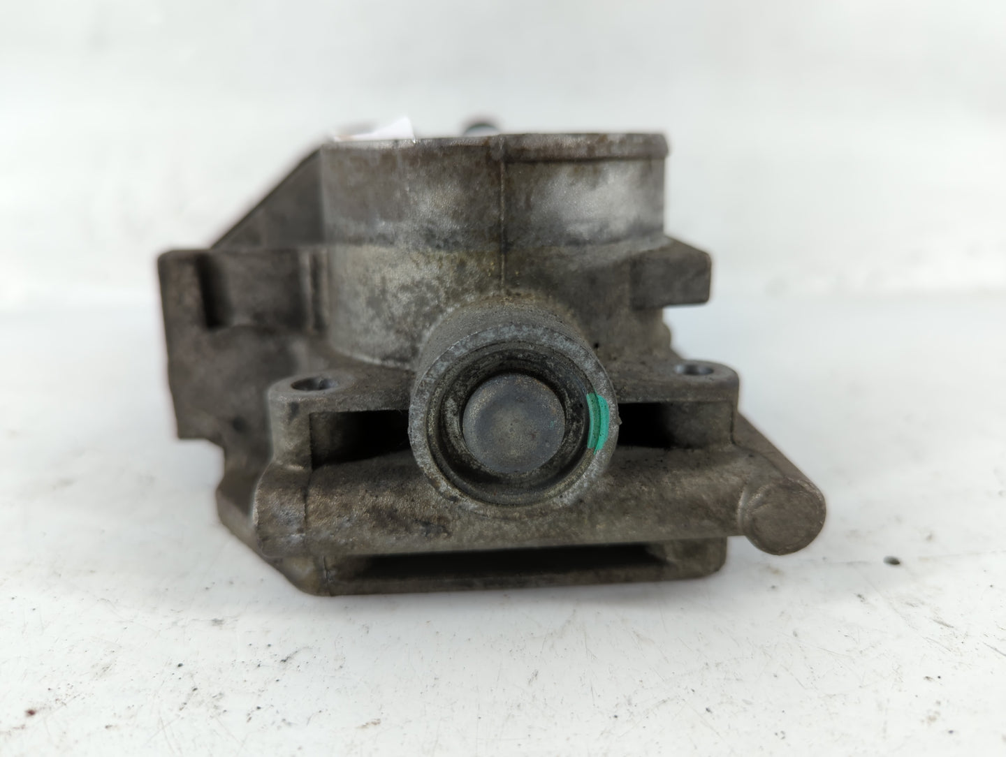 2003-2007 Ford Focus Throttle Body P/N:4F9U-9E928-AB Fits Fits 2003 2004 2005 2006 2007 OEM Used Auto Parts - Oemusedautoparts1.com