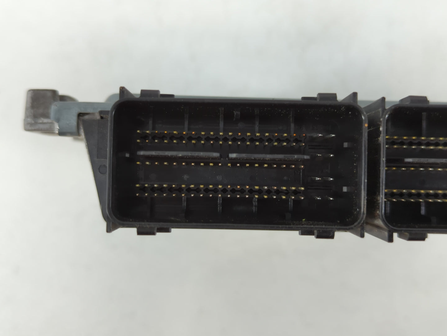 2016-2019 Ford Explorer PCM Engine Control Computer ECU ECM PCU OEM P/N:GB5A-12A650-BZA Fits Fits 2015 2016 2017 2018 2019 OEM Used Auto Parts - Oemusedautoparts1.com