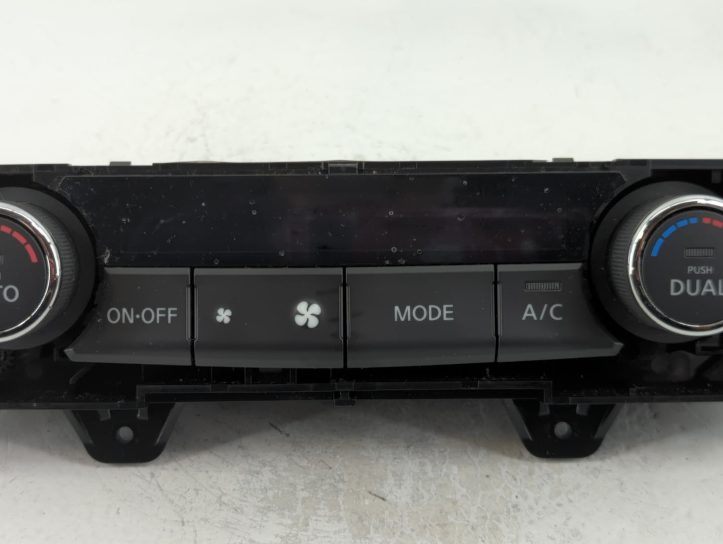 2016-2021 Nissan Maxima Climate Control Module Temperature AC/Heater Replacement P/N:E1062271 27500 4RA0A Fits OEM Used Auto Parts - Oemusedautoparts1.com