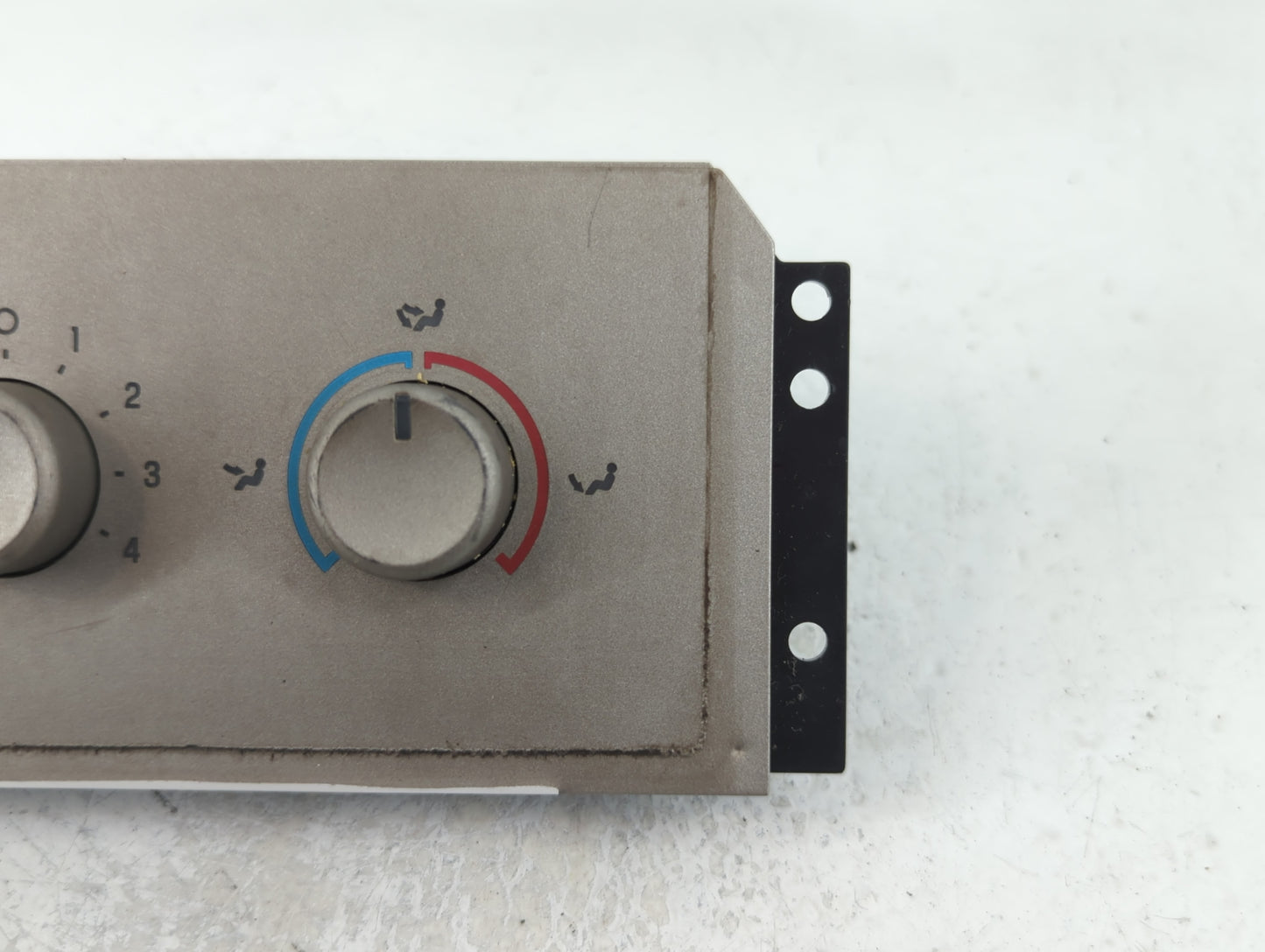 2008 Lincoln Navigator Climate Control Module Temperature AC/Heater Replacement P/N:7L74-19980-AC Fits OEM Used Auto Parts - Oemusedautoparts1.com