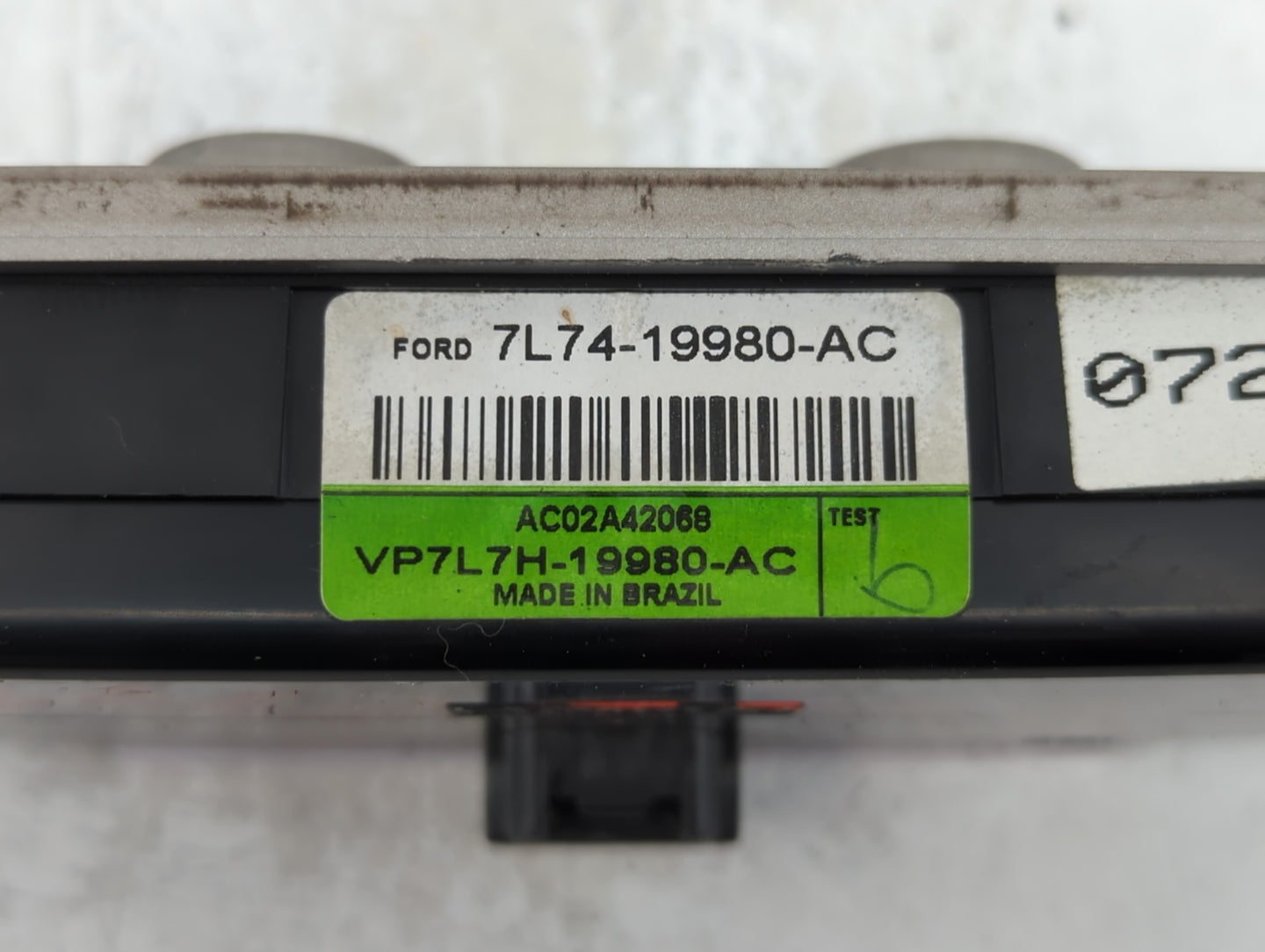 2008 Lincoln Navigator Climate Control Module Temperature AC/Heater Replacement P/N:7L74-19980-AC Fits OEM Used Auto Parts - Oemusedautoparts1.com