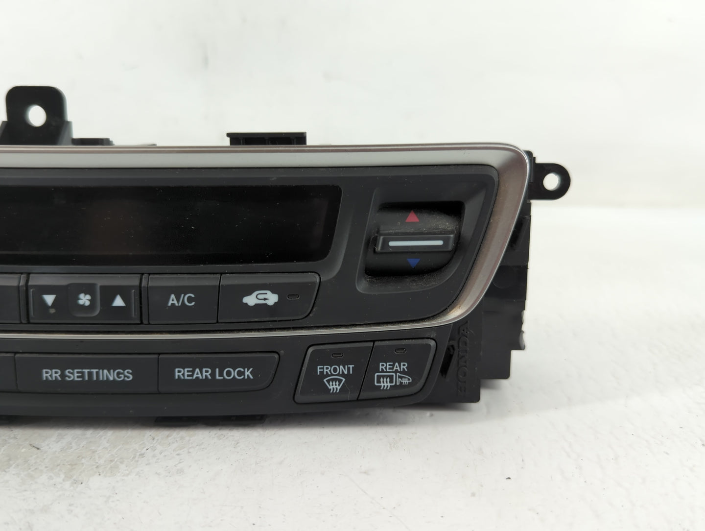 2019-2021 Honda Passport Climate Control Module Temperature AC/Heater Replacement P/N:2660A3 033632 Fits Fits 2019 2020 2021 OEM Used Auto Parts - Oemusedautoparts1.com