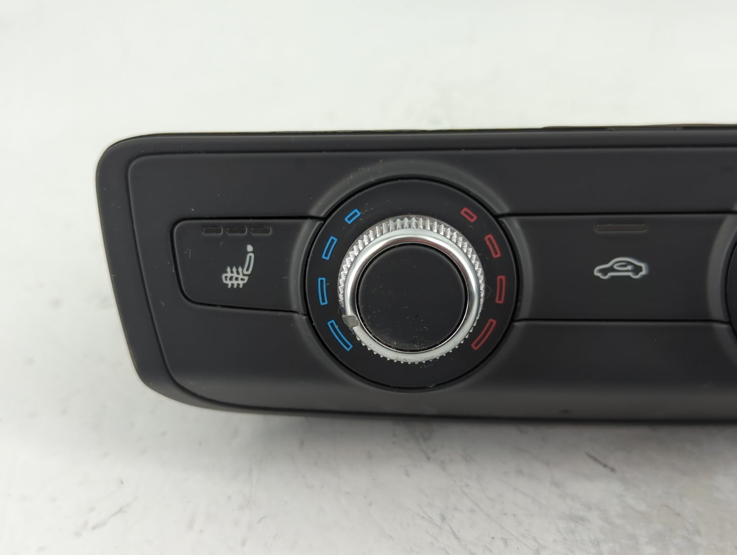 2015-2018 Audi A3 Climate Control Module Temperature AC/Heater Replacement P/N:8V0 820 047 E Fits Fits 2015 2016 2017 2018 OEM Used Auto Parts - Oemusedautoparts1.com