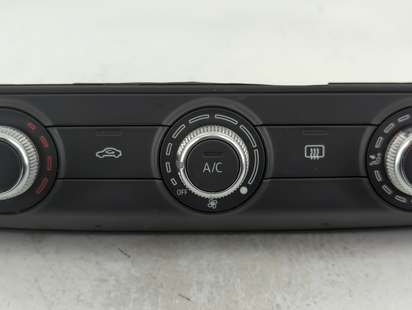 2015-2018 Audi A3 Climate Control Module Temperature AC/Heater Replacement P/N:8V0 820 047 E Fits Fits 2015 2016 2017 2018 OEM Used Auto Parts - Oemusedautoparts1.com