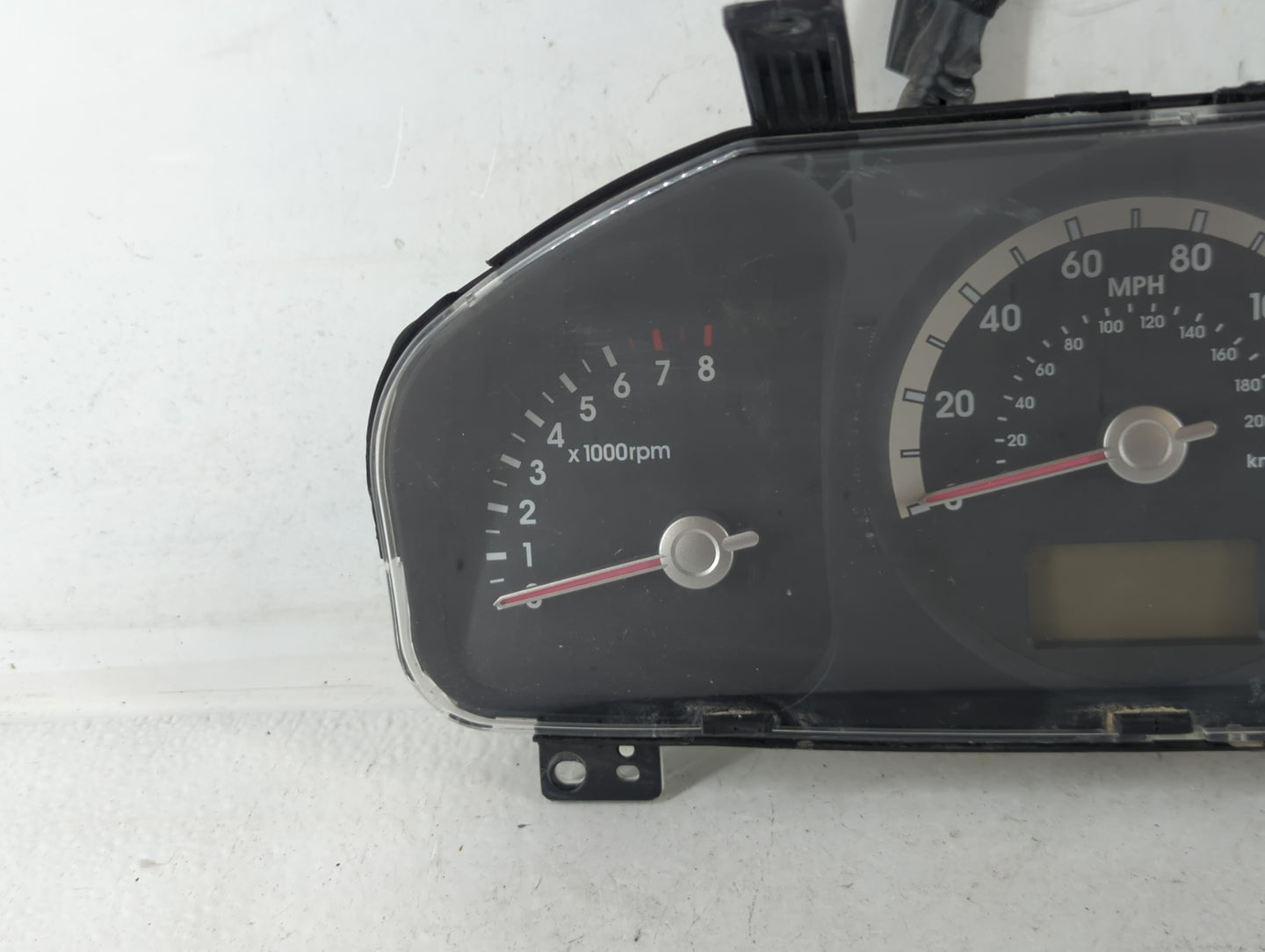 2007 Kia Sportage Instrument Cluster Speedometer Gauges P/N:E105 94001-1F051 Fits OEM Used Auto Parts - Oemusedautoparts1.com