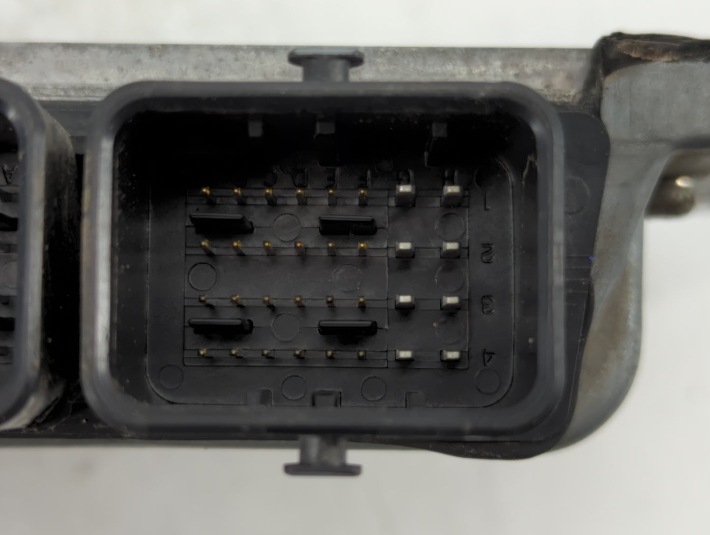 2014-2017 Nissan Versa PCM Engine Control Computer ECU ECM PCU OEM P/N:28141V9ZP Fits Fits 2014 2015 2016 2017 OEM Used Auto Parts - Oemusedautoparts1.com