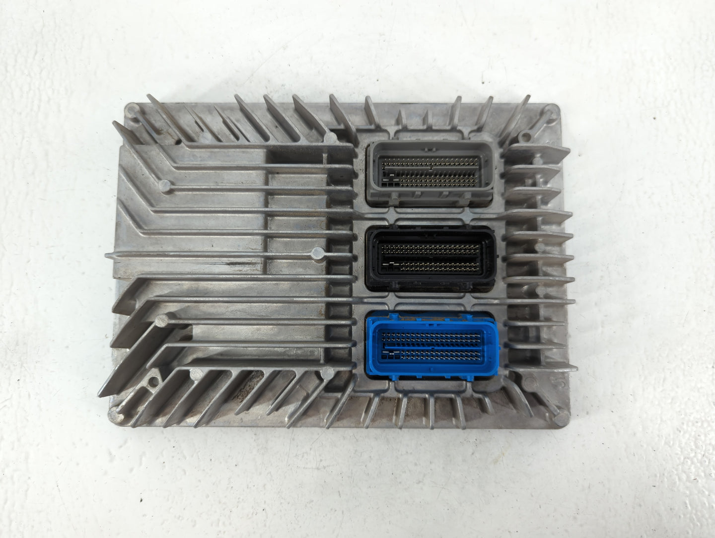2017-2019 Cadillac Xts PCM Engine Control Computer ECU ECM PCU OEM P/N:12667002 12666070 Fits Fits 2017 2018 2019 2020 OEM Used Auto Parts - Oemusedautoparts1.com