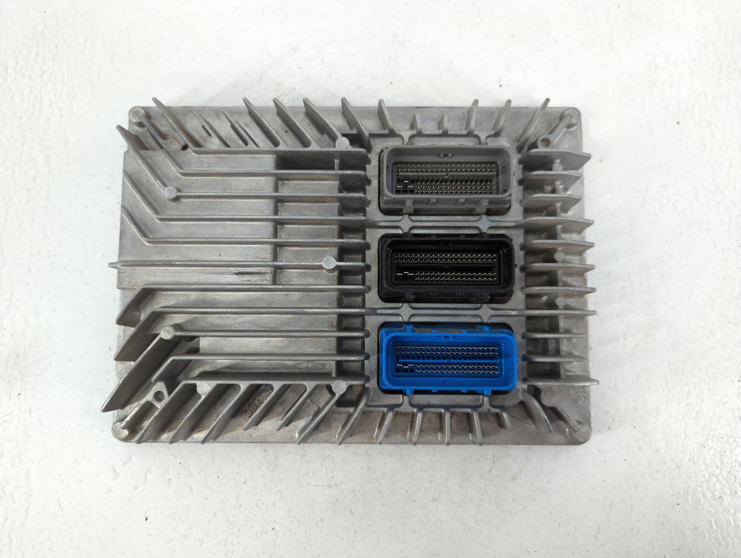 2017-2019 Cadillac Xts PCM Engine Control Computer ECU ECM PCU OEM P/N:12667002 12666070 Fits Fits 2017 2018 2019 2020 OEM Used Auto Parts - Oemusedautoparts1.com