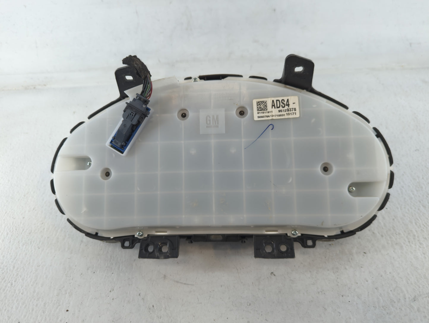 2014 Chevrolet Cruze Instrument Cluster Speedometer Gauges P/N:811511914 95129378 Fits OEM Used Auto Parts - Oemusedautoparts1.com