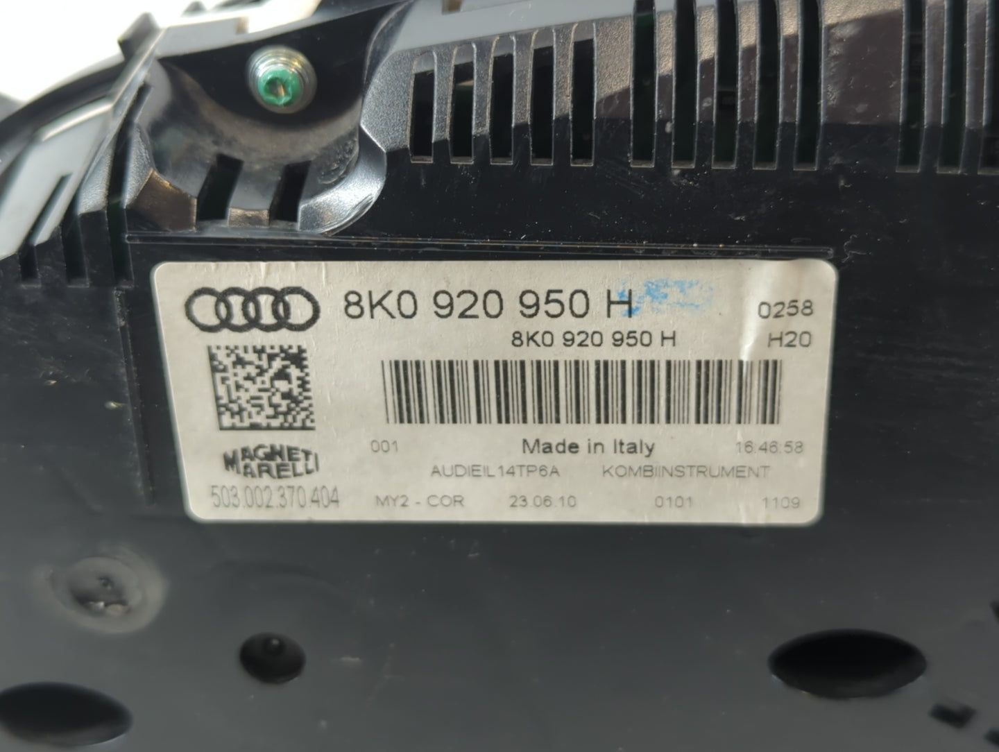 2010-2012 Audi A4 Instrument Cluster Speedometer Gauges P/N:8K0 920 950 H Fits Fits 2010 2011 2012 OEM Used Auto Parts - Oemusedautoparts1.com