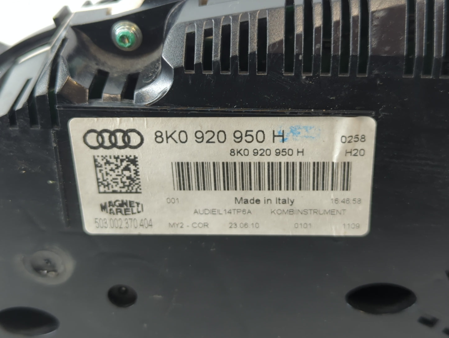 2010-2012 Audi A4 Instrument Cluster Speedometer Gauges P/N:8K0 920 950 H Fits Fits 2010 2011 2012 OEM Used Auto Parts - Oemusedautoparts1.com