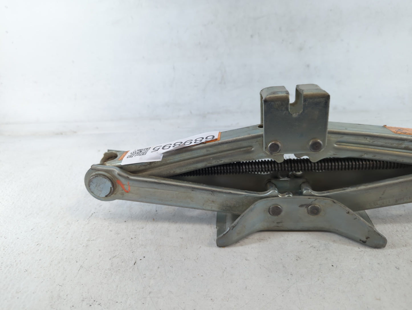 2007 Nissan Altima Spare Scissor Car Jack - Oemusedautoparts1.com