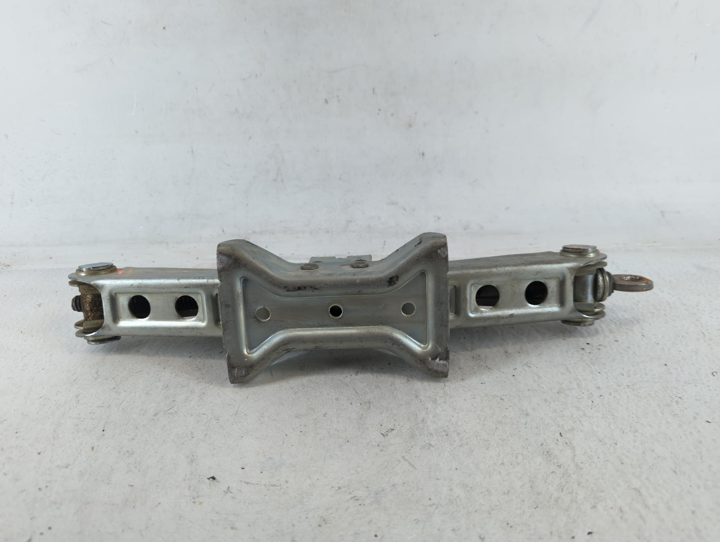 2007 Nissan Altima Spare Scissor Car Jack - Oemusedautoparts1.com