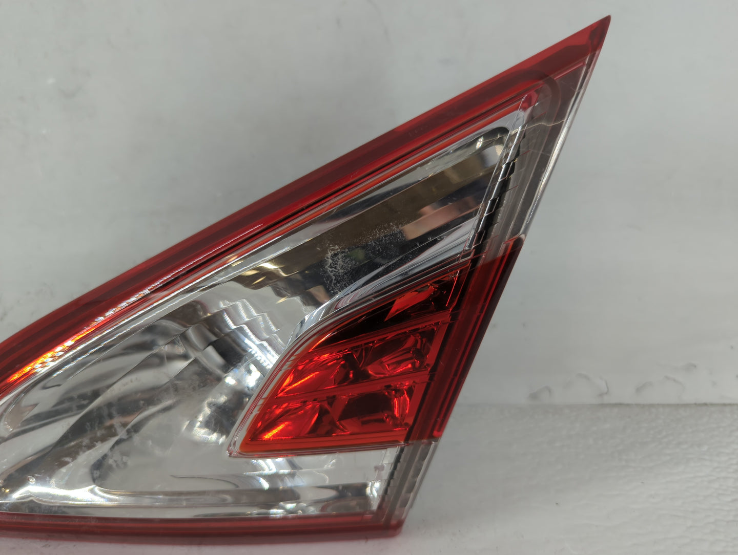 2011-2014 Nissan Murano Tail Light Assembly Driver Left OEM Fits Fits 2011 2012 2013 2014 OEM Used Auto Parts - Oemusedautoparts1.com