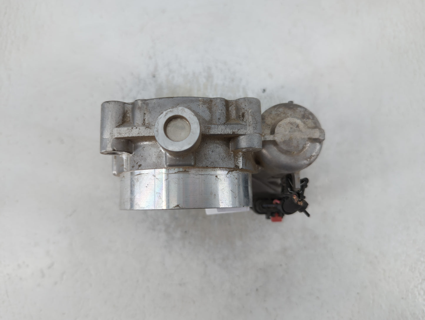 2011-2022 Dodge Challenger Throttle Body P/N:05184349AE Fits Fits 2011 2012 2013 2014 2015 2016 2017 2018 2019 2020 2021 2022 OEM Used Auto Parts - Oemusedautoparts1.com