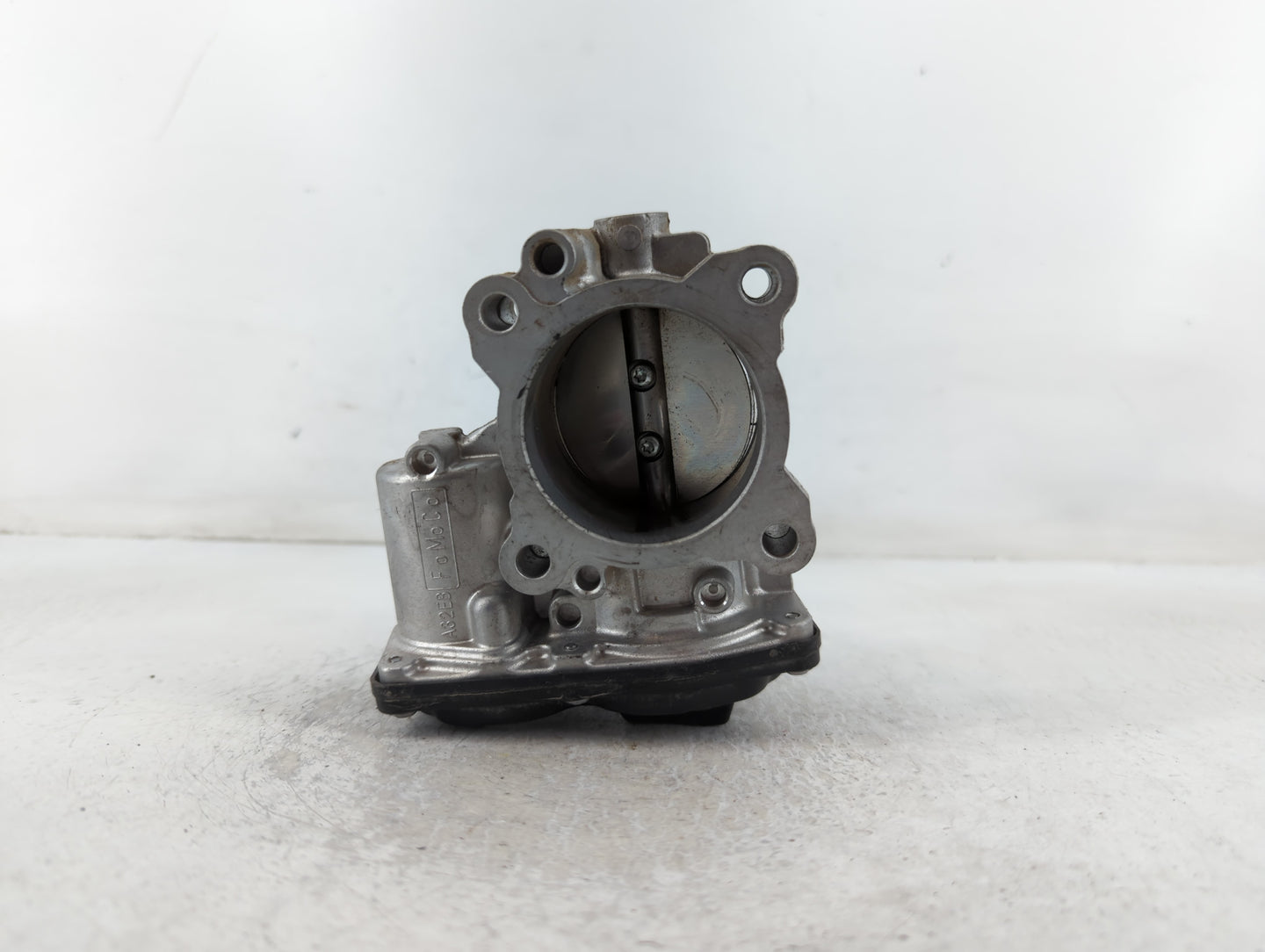 2014-2020 Ford Fusion Throttle Body P/N:PBT-GF30 HR 5.09890.11 Fits Fits 2014 2015 2016 2017 2018 2019 2020 OEM Used Auto Parts - Oemusedautoparts1.com
