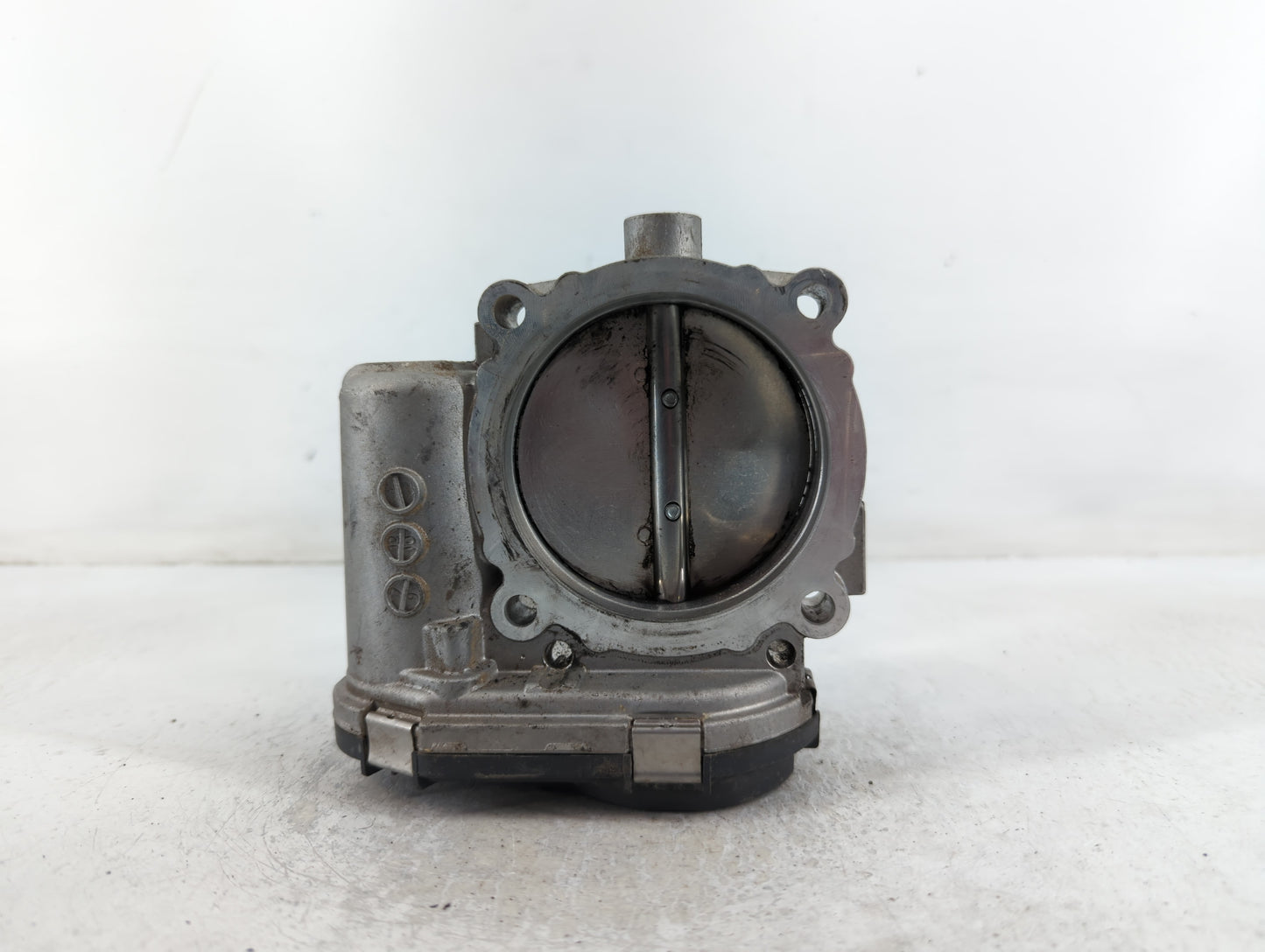 2011-2022 Chrysler 300 Throttle Body P/N:05184349AC 0 280 750 570 Fits OEM Used Auto Parts - Oemusedautoparts1.com