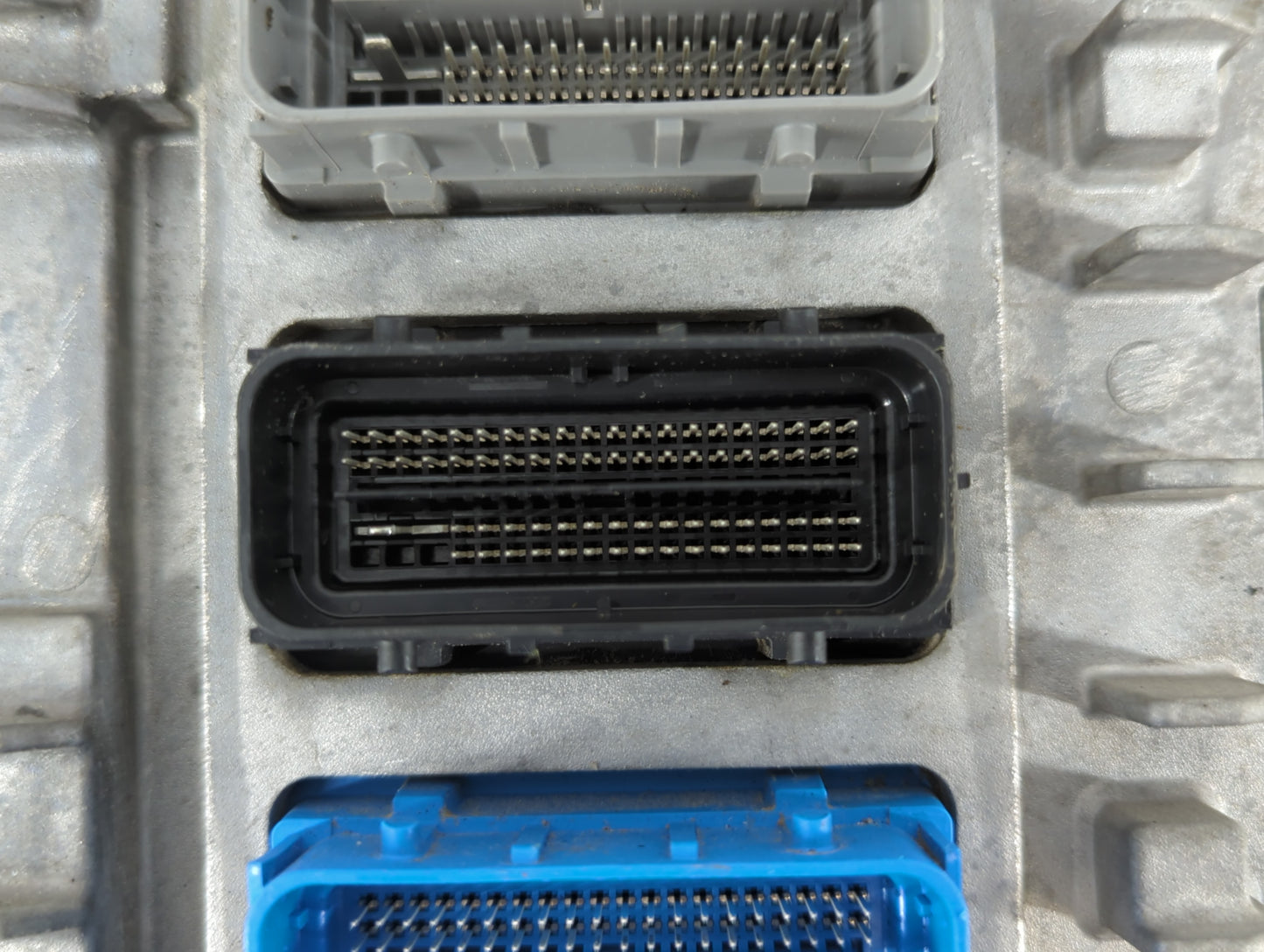 2017-2020 Cadillac Xt5 PCM Engine Control Computer ECU ECM PCU OEM P/N:12697045 Fits Fits 2016 2017 2018 2019 2020 2021 2022 OEM Used Auto Parts - Oemusedautoparts1.com