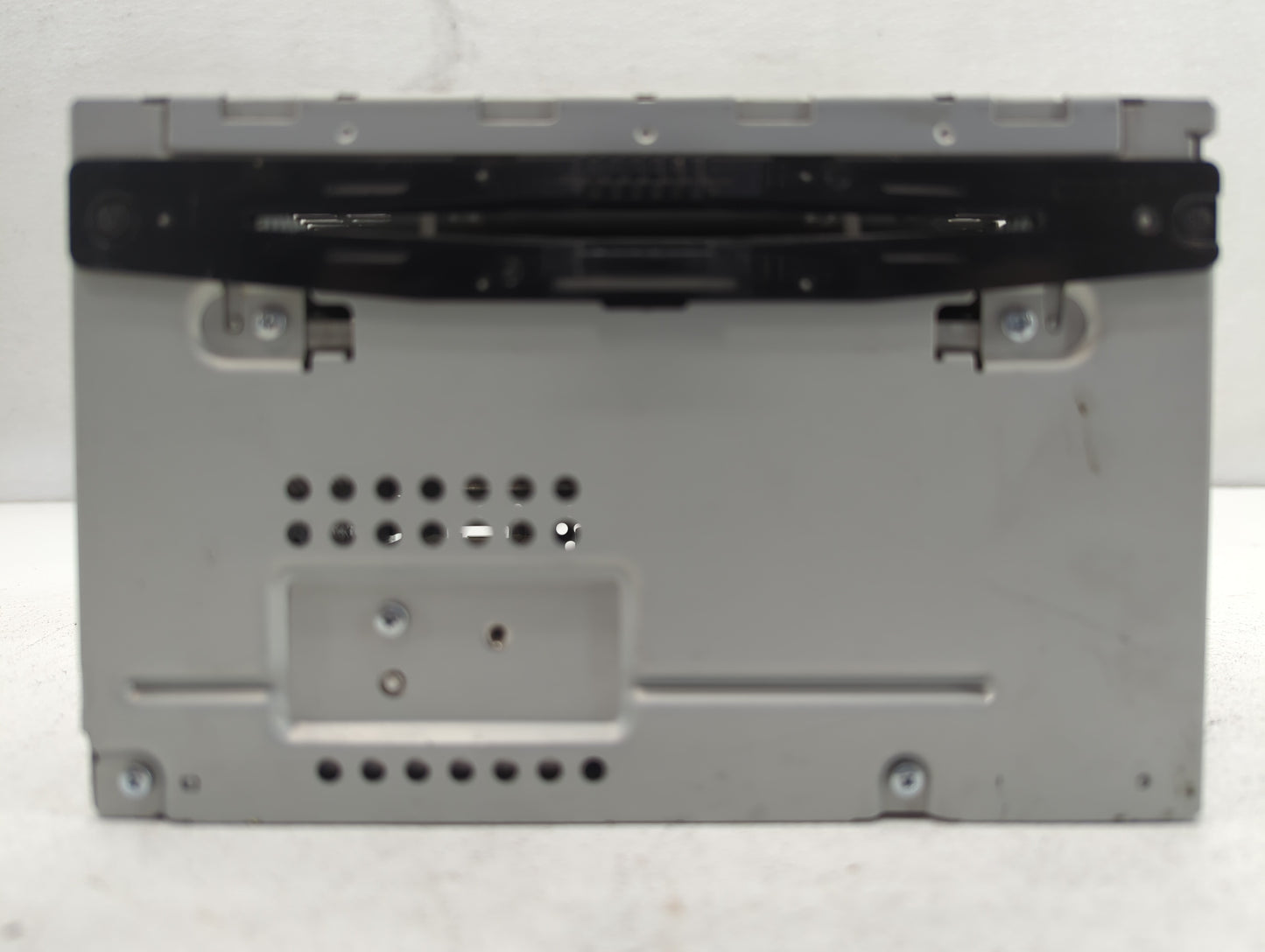 2010-2012 Ford Fusion Radio AM FM Cd Player Receiver Replacement P/N:BE5T-19C157-AB Fits Fits 2010 2011 2012 OEM Used Auto Parts - Oemusedautoparts1.com