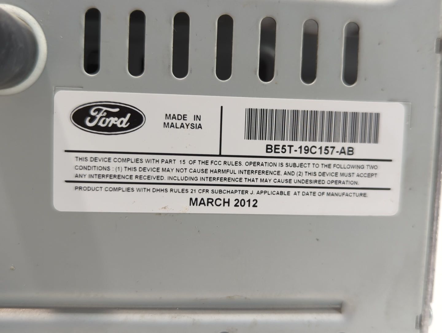 2010-2012 Ford Fusion Radio AM FM Cd Player Receiver Replacement P/N:BE5T-19C157-AB Fits Fits 2010 2011 2012 OEM Used Auto Parts - Oemusedautoparts1.com