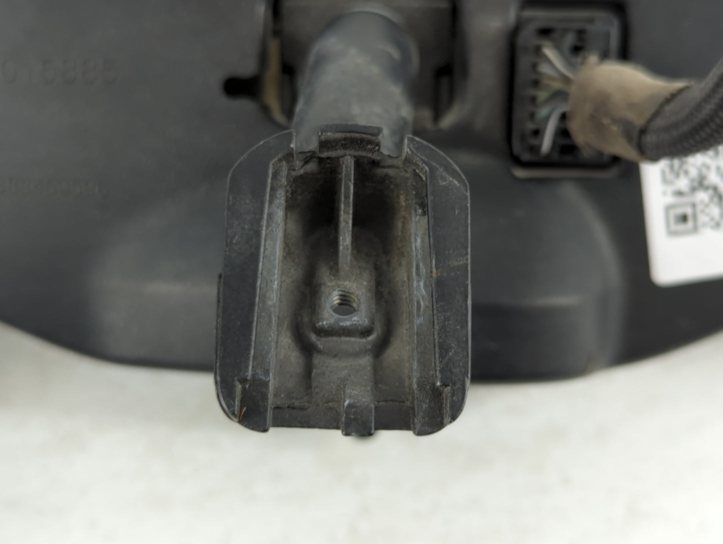 2007-2008 Gmc Acadia Interior Rear View Mirror Replacement OEM P/N:E11015885 Fits OEM Used Auto Parts - Oemusedautoparts1.com