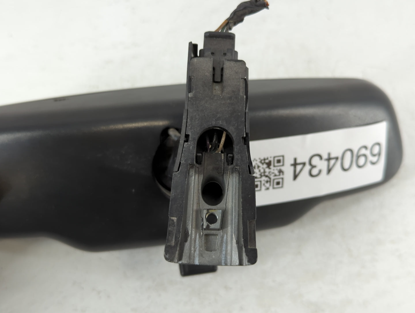 2007 Gmc Yukon Xl 1500 Interior Rear View Mirror Replacement OEM Fits OEM Used Auto Parts - Oemusedautoparts1.com