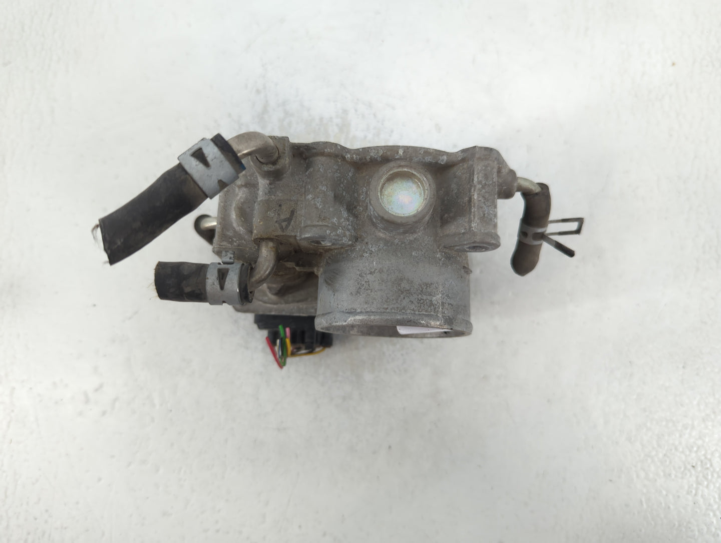 2007-2011 Toyota Camry Throttle Body P/N:22030-0H030 Fits Fits 2006 2007 2008 2009 2010 2011 2012 2013 2014 2015 OEM Used Auto Parts - Oemusedautoparts1.com