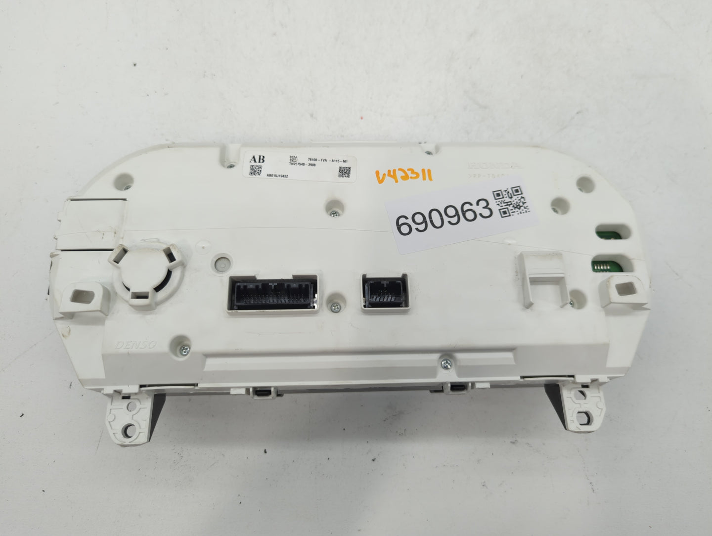 2018-2020 Honda Accord Instrument Cluster Speedometer Gauges P/N:78100-TVA-A115-M1 Fits Fits 2018 2019 2020 OEM Used Auto Parts - Oemusedautoparts1.com