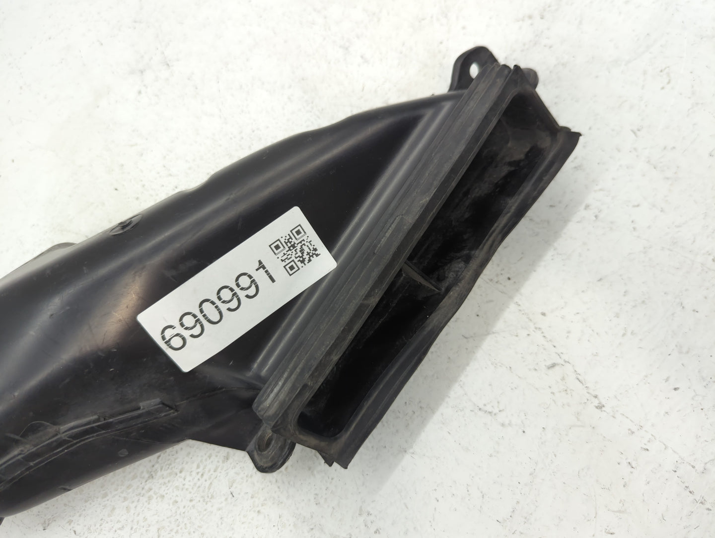 2017-2017 Ford Fusion Air Cleaner Intake-duct Hose Tube - Oemusedautoparts1.com