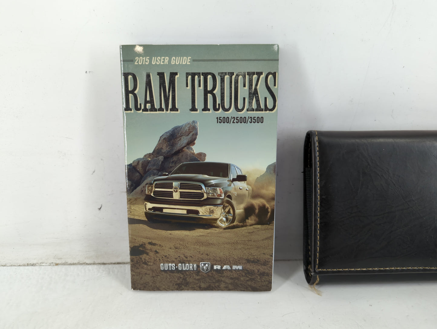 2015 Dodge Ram 1500 Owners Manual Book Guide P/N:150241-926-AA OEM Used Auto Parts - Oemusedautoparts1.com