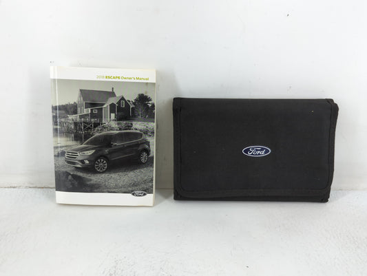 2018 Ford Focus Owners Manual Book Guide P/N:JJ5J19A321AA OEM Used Auto Parts - Oemusedautoparts1.com