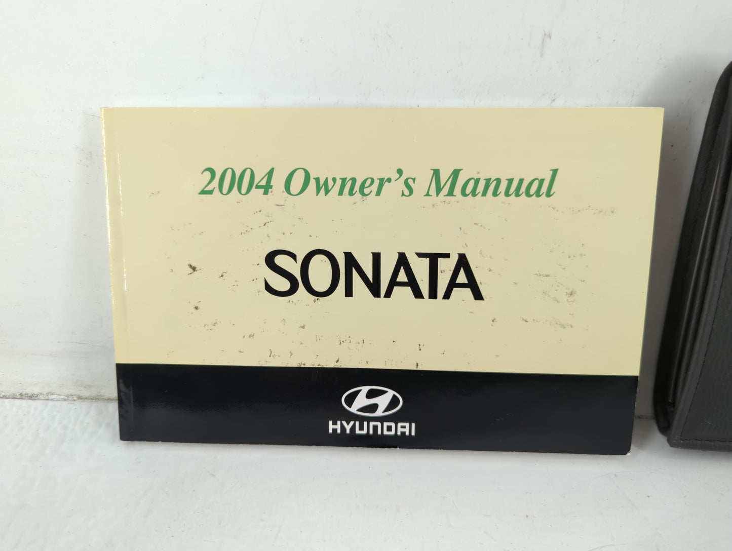 2004 Hyundai Sonata Owners Manual Book Guide P/N:A380-EU3NN OEM Used Auto Parts - Oemusedautoparts1.com