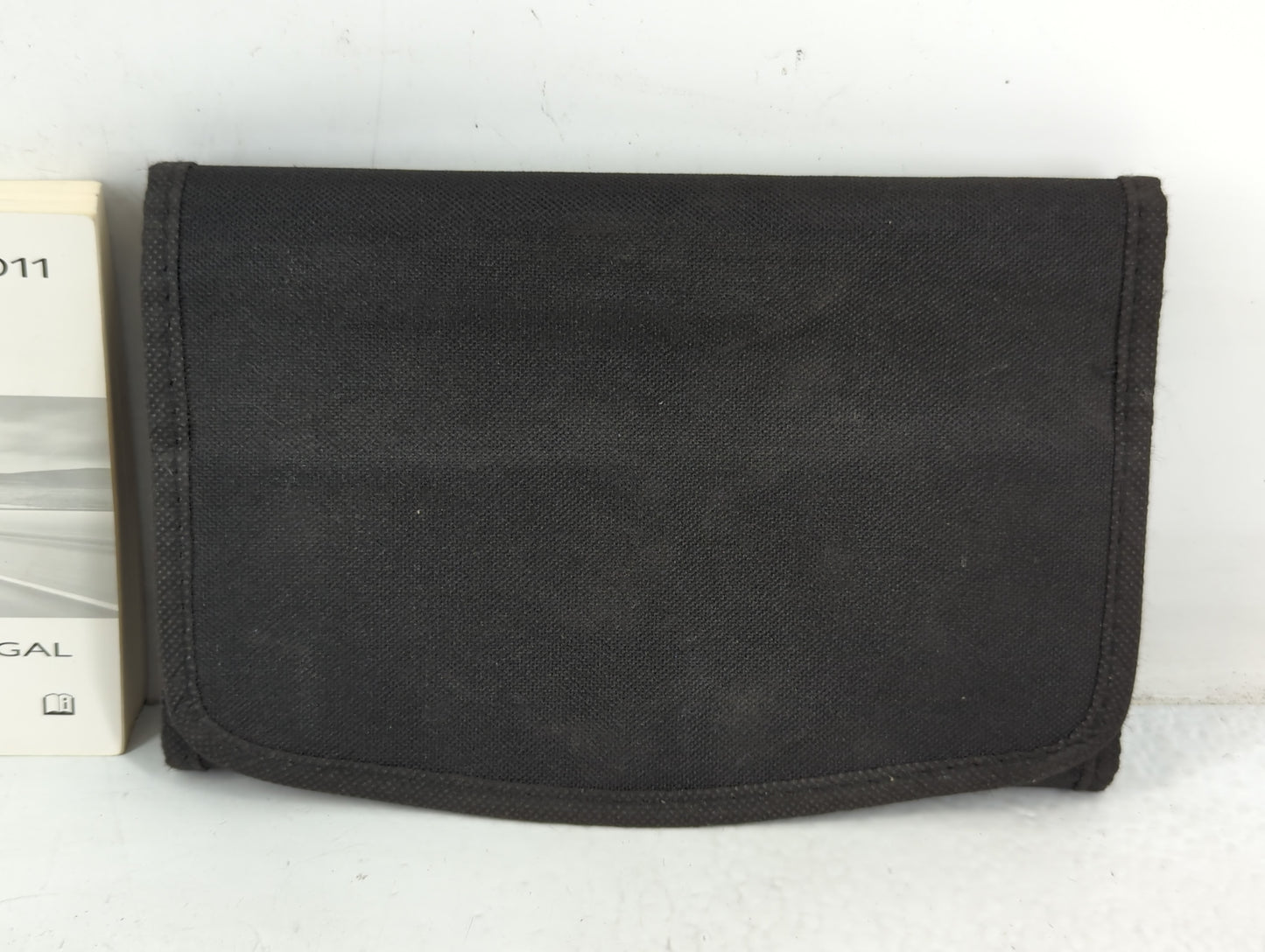 2011 Buick Regal Owners Manual Book Guide P/N:20834696 B OEM Used Auto Parts - Oemusedautoparts1.com