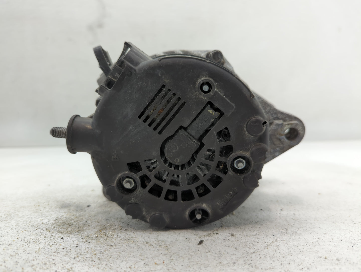 2016-2021 Hyundai Tucson Alternator Replacement Generator Charging Assembly Engine OEM P/N:37300-2E820 2624670 Fits OEM Used Auto Parts - Oemusedautoparts1.com