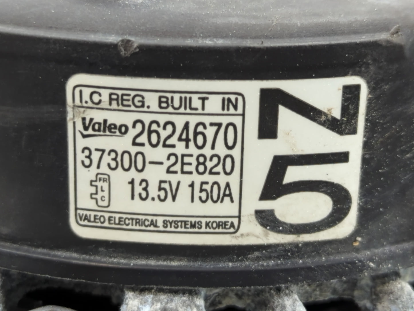 2016-2021 Hyundai Tucson Alternator Replacement Generator Charging Assembly Engine OEM P/N:37300-2E820 2624670 Fits OEM Used Auto Parts - Oemusedautoparts1.com