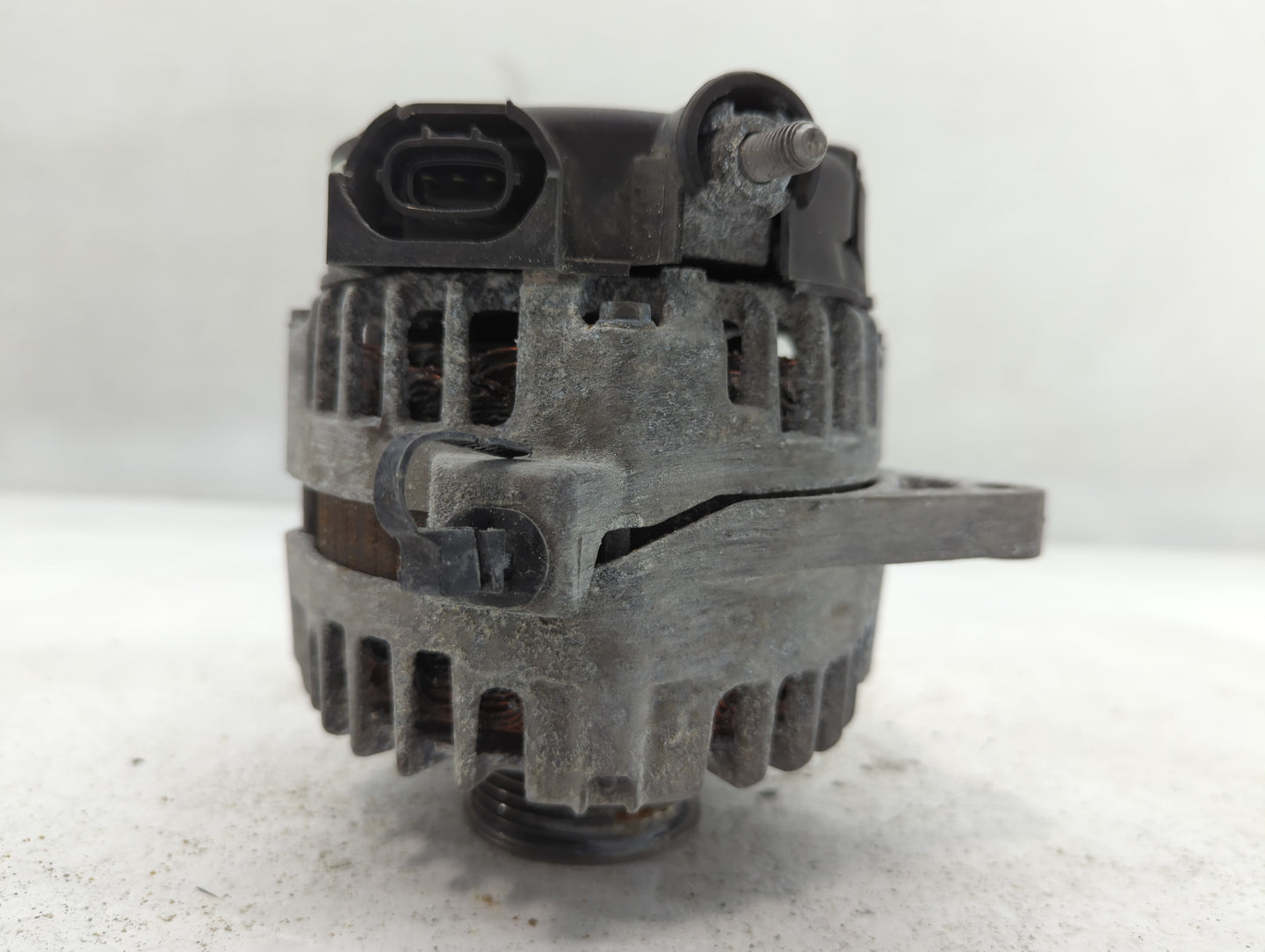 2016-2021 Hyundai Tucson Alternator Replacement Generator Charging Assembly Engine OEM P/N:37300-2E820 2624670 Fits OEM Used Auto Parts - Oemusedautoparts1.com