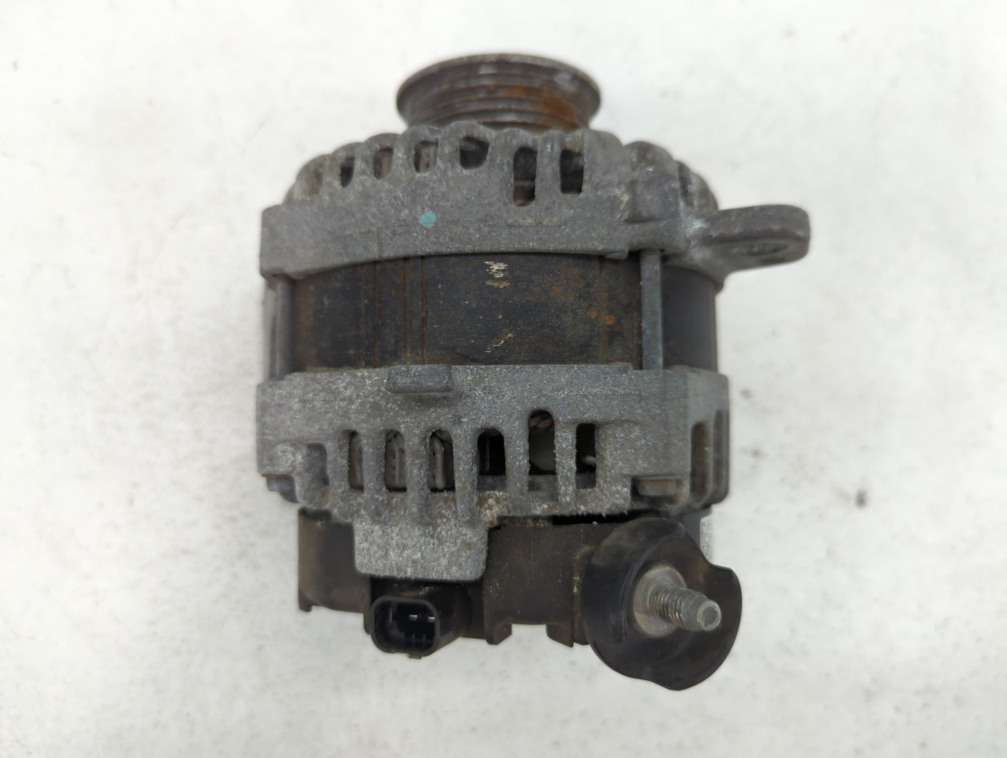 2019-2022 Gmc Sierra 1500 Alternator Replacement Generator Charging Assembly Engine OEM P/N:13534123 Fits Fits 2019 2020 2021 2022 OEM Used Auto Parts - Oemusedautoparts1.com