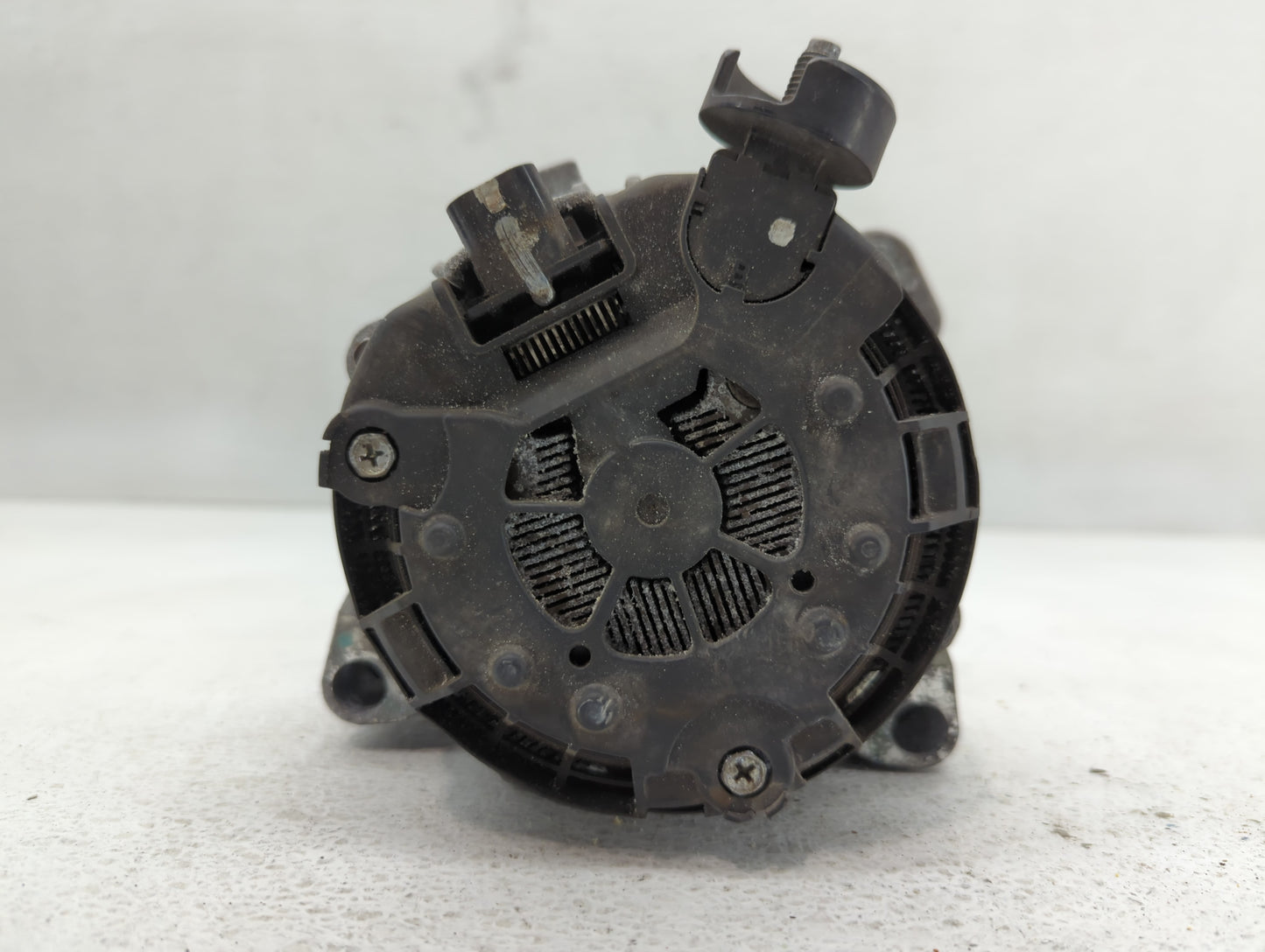 2019-2022 Gmc Sierra 1500 Alternator Replacement Generator Charging Assembly Engine OEM P/N:13534123 Fits Fits 2019 2020 2021 2022 OEM Used Auto Parts - Oemusedautoparts1.com