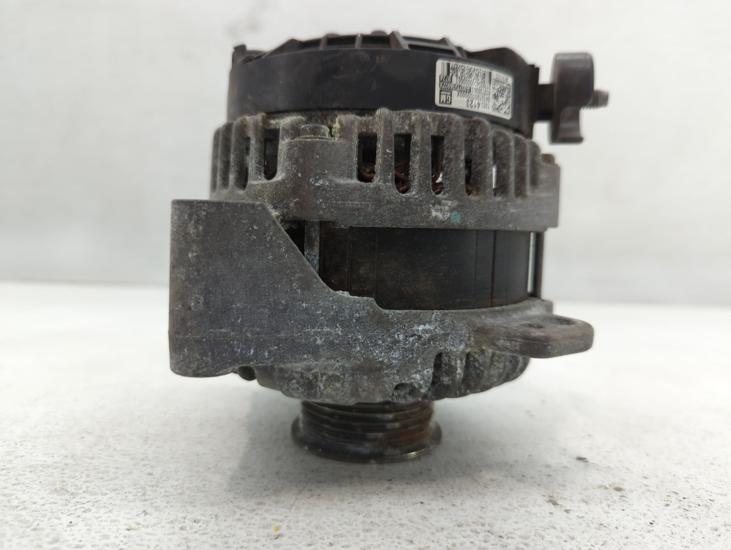 2019-2022 Gmc Sierra 1500 Alternator Replacement Generator Charging Assembly Engine OEM P/N:13534123 Fits Fits 2019 2020 2021 2022 OEM Used Auto Parts - Oemusedautoparts1.com