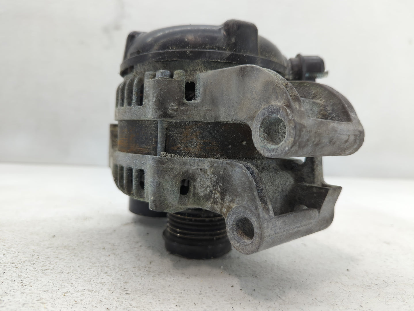 2013-2019 Ford Escape Alternator Replacement Generator Charging Assembly Engine OEM P/N:104210-2330 CJ5T-10300-BB Fits OEM Used Auto Parts - Oemusedautoparts1.com