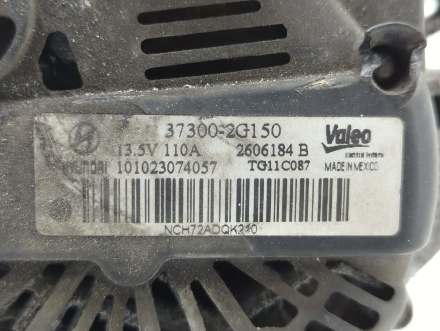 2011-2013 Hyundai Sonata Alternator Replacement Generator Charging Assembly Engine OEM P/N:2606184 B 37300-2G150 Fits OEM Used Auto Parts - Oemusedautoparts1.com