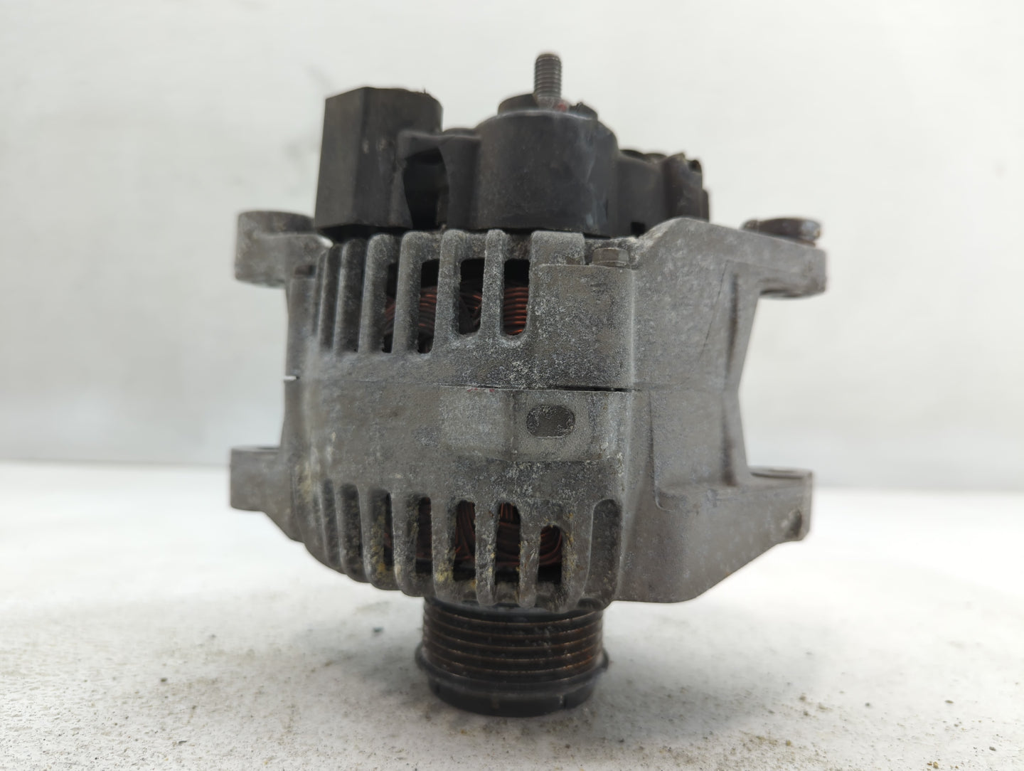 2011-2013 Hyundai Sonata Alternator Replacement Generator Charging Assembly Engine OEM P/N:2606184 B 37300-2G150 Fits OEM Used Auto Parts - Oemusedautoparts1.com