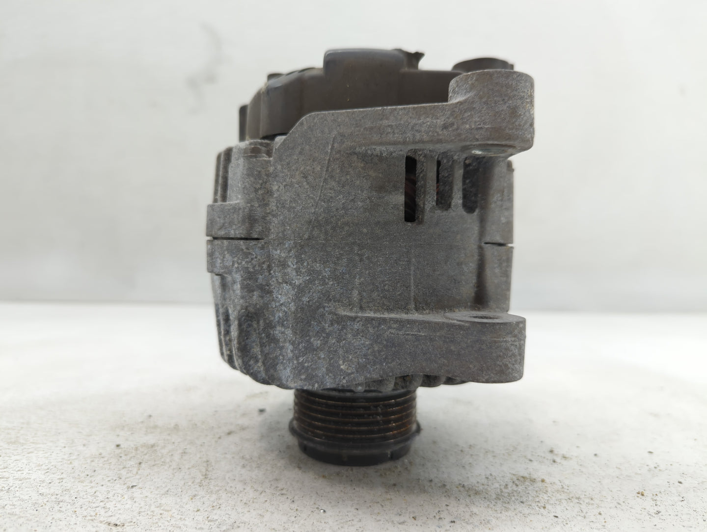 2011-2013 Hyundai Sonata Alternator Replacement Generator Charging Assembly Engine OEM P/N:2606184 B 37300-2G150 Fits OEM Used Auto Parts - Oemusedautoparts1.com