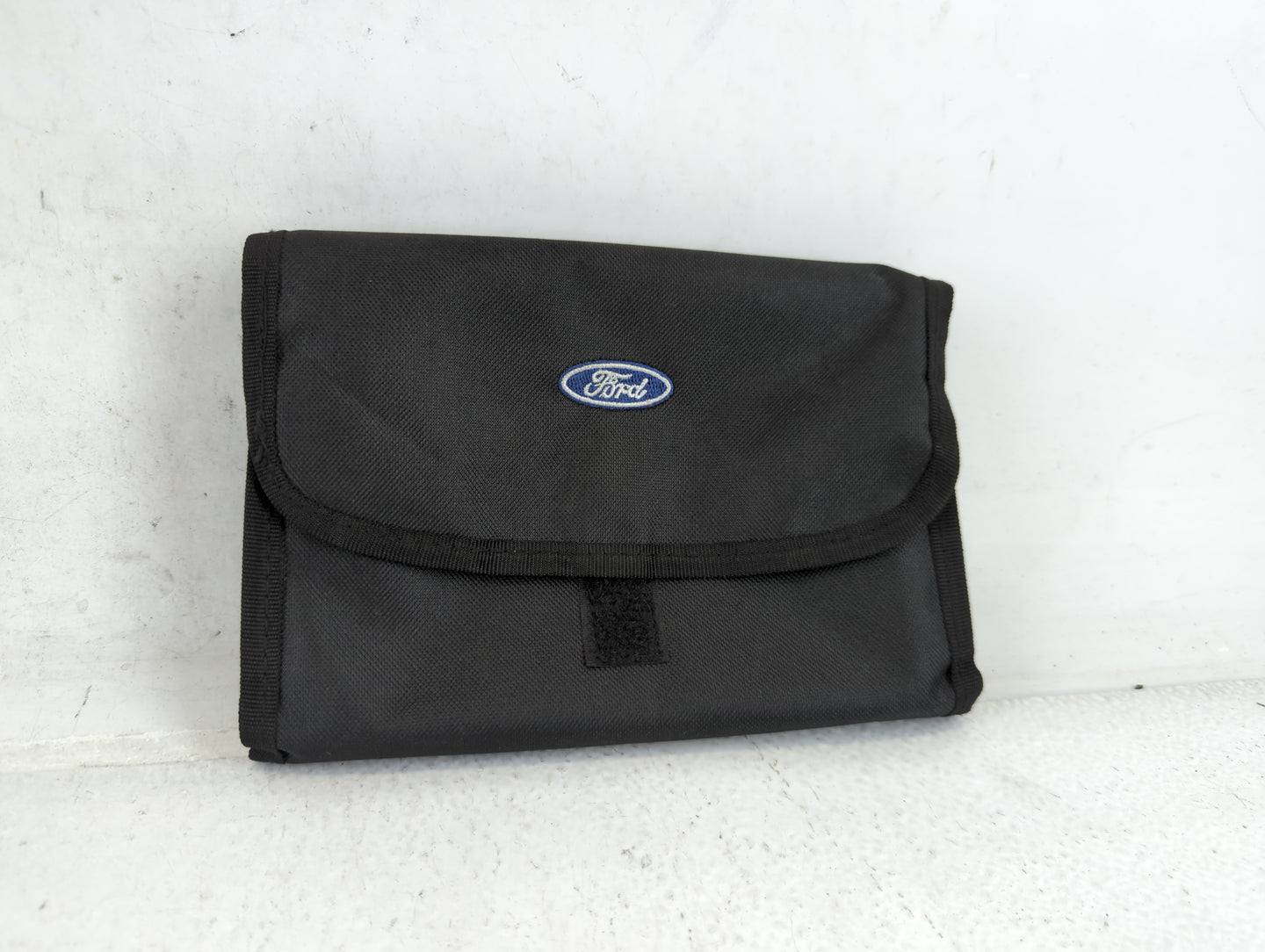 2015 Ford Fusion Owners Manual Book Guide P/N:FE5J 19A321 AB OEM Used Auto Parts - Oemusedautoparts1.com