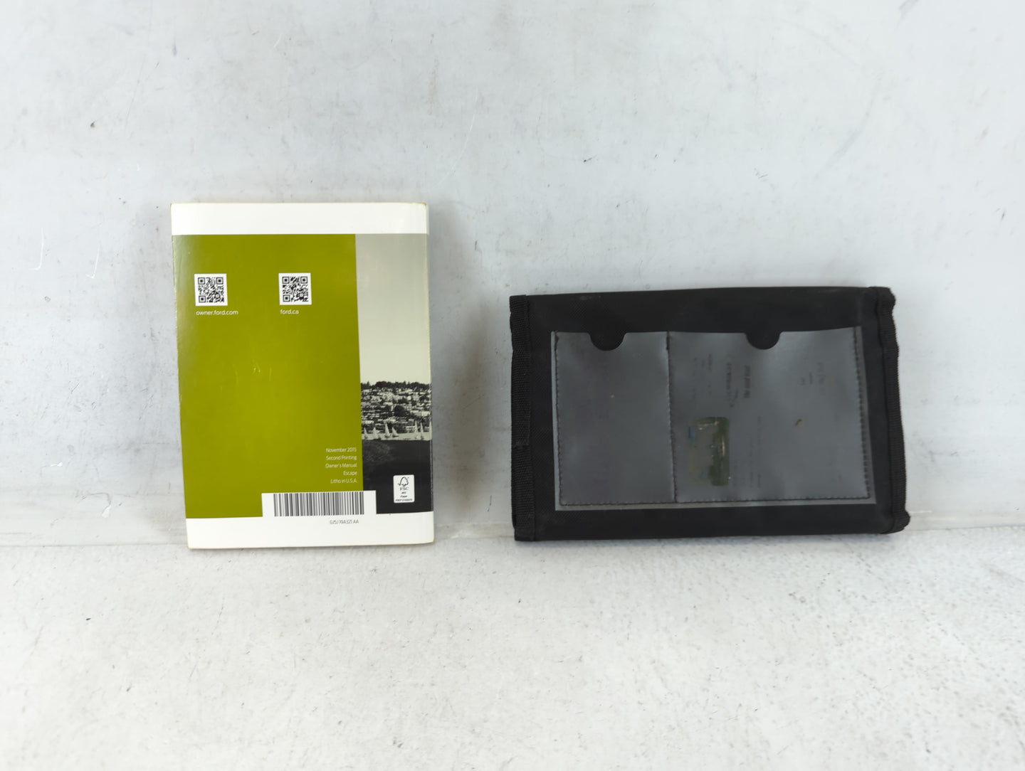 2016 Ford Escape Owners Manual Book Guide P/N:GJ5J19A321 AA OEM Used Auto Parts - Oemusedautoparts1.com