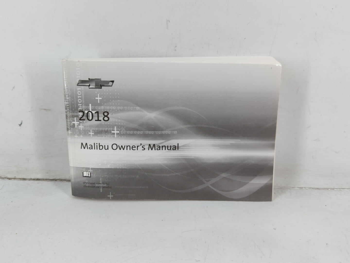 2018 Chevrolet Malibu Owners Manual Book Guide P/N:23378946 A OEM Used Auto Parts - Oemusedautoparts1.com