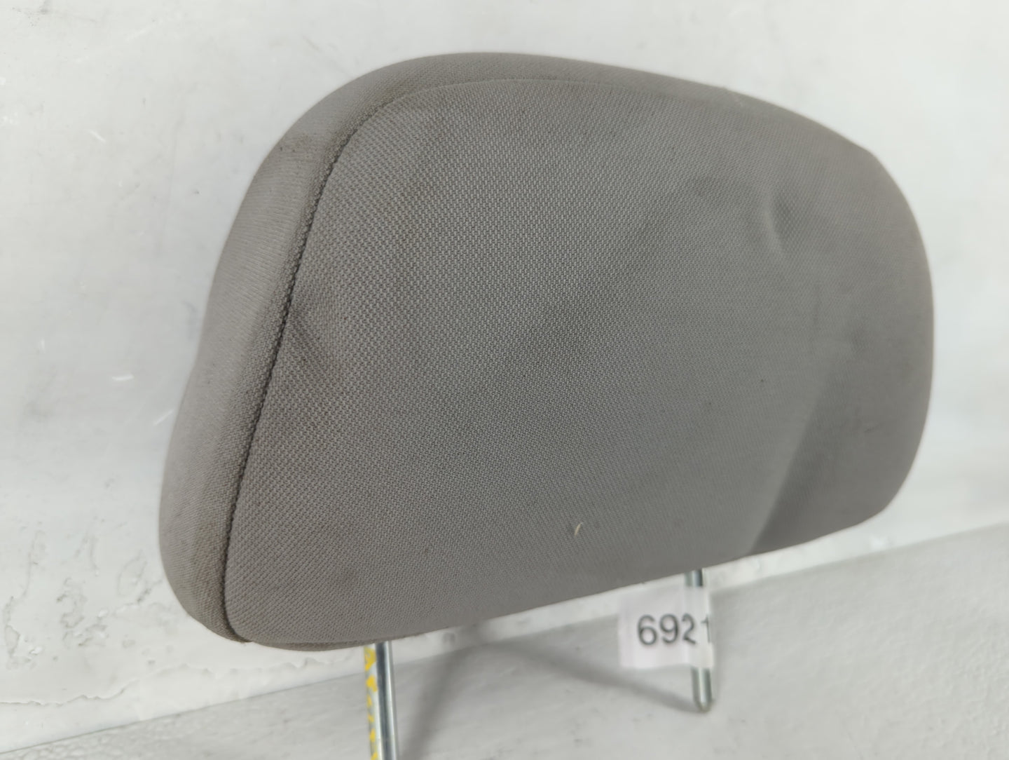 2006-2009 Chevrolet Hhr Headrest Head Rest Rear Seat Fits Fits 2006 2007 2008 2009 OEM Used Auto Parts - Oemusedautoparts1.com